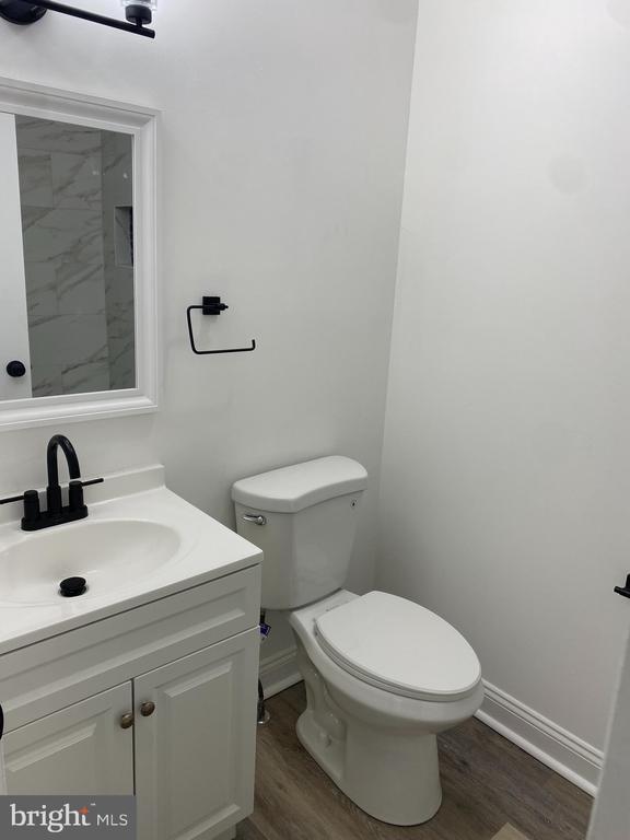 Building Photo - 204 Banbury Terrace