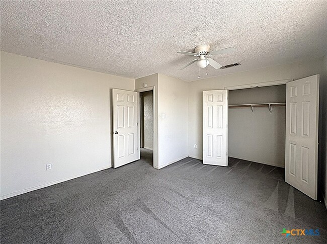 Building Photo - 1307 Monroe Loop