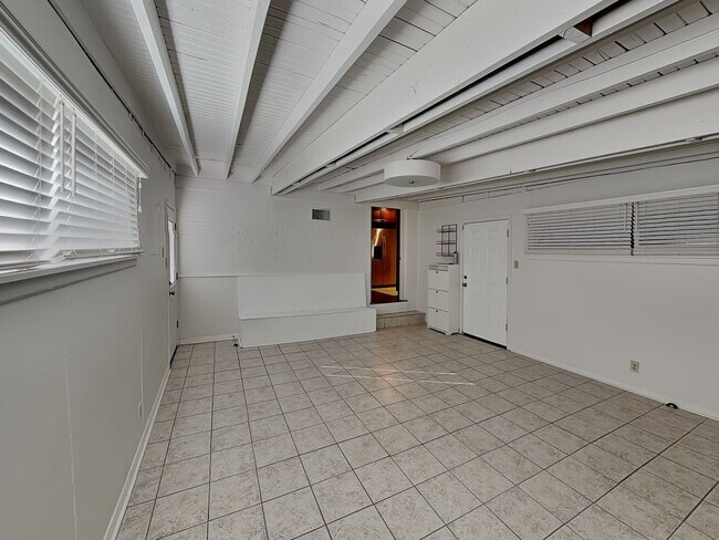 Building Photo - Charming Brick Home in the Heart of Richland Hills – Birdville ISD