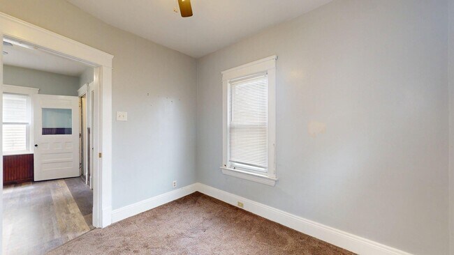 Building Photo - 3590 W 47th St