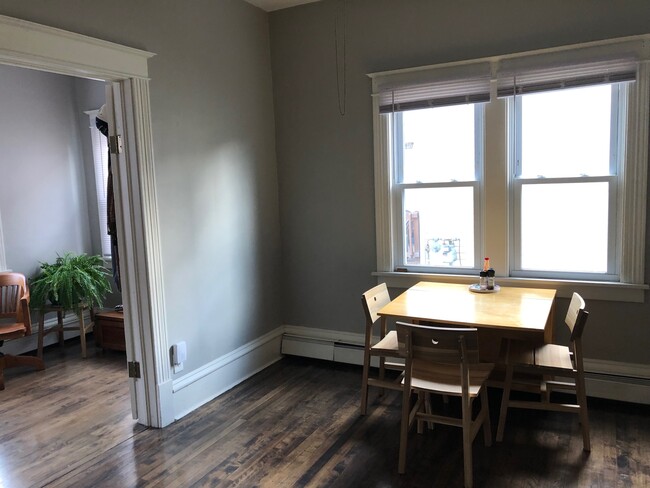 Dining room. - 3022 Columbus Ave.