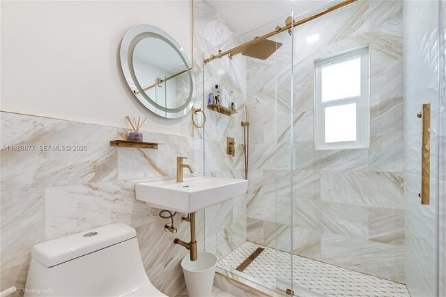 Building Photo - 7235 SW 39th St