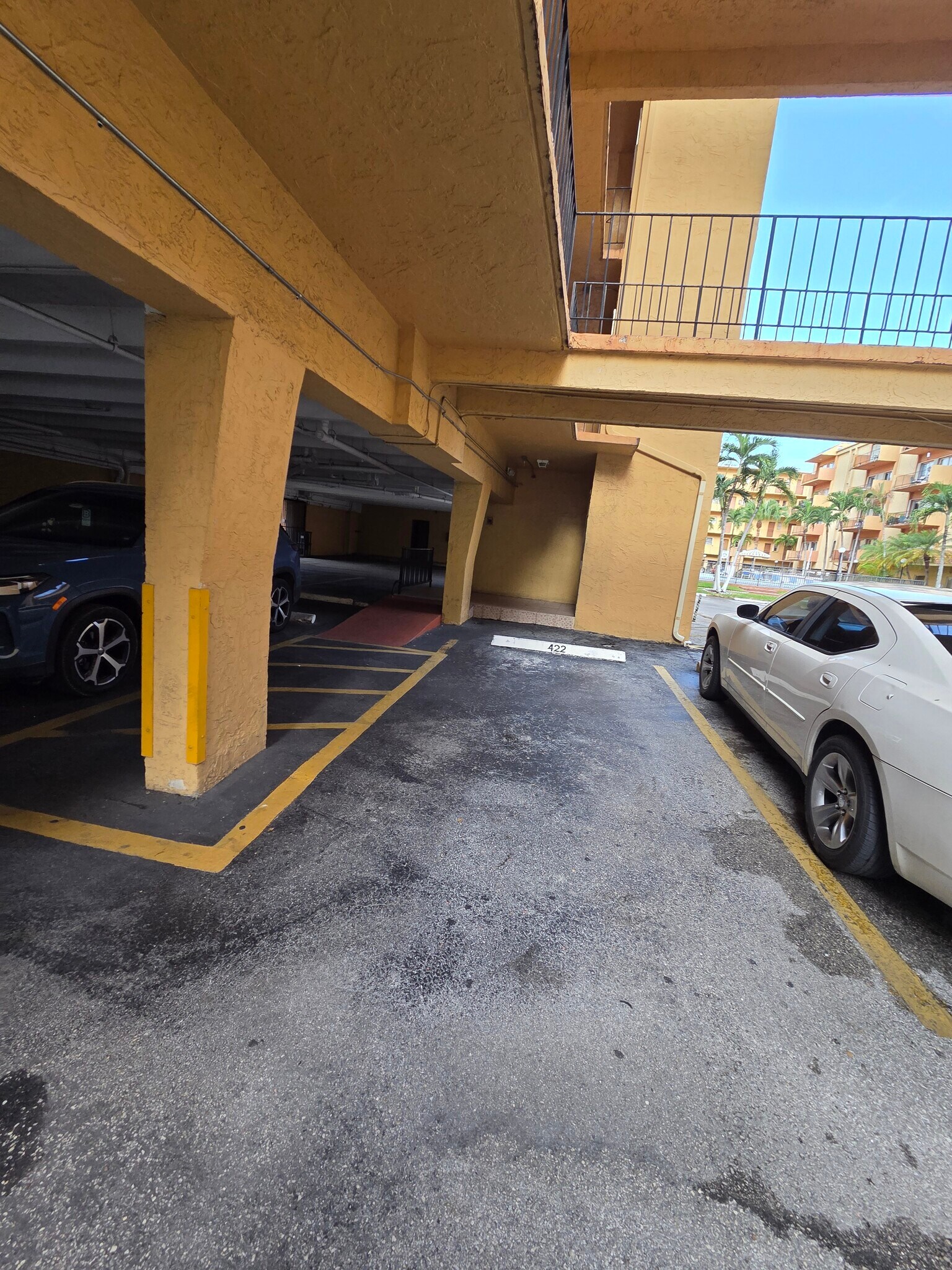 parking - 1900 W 54th St