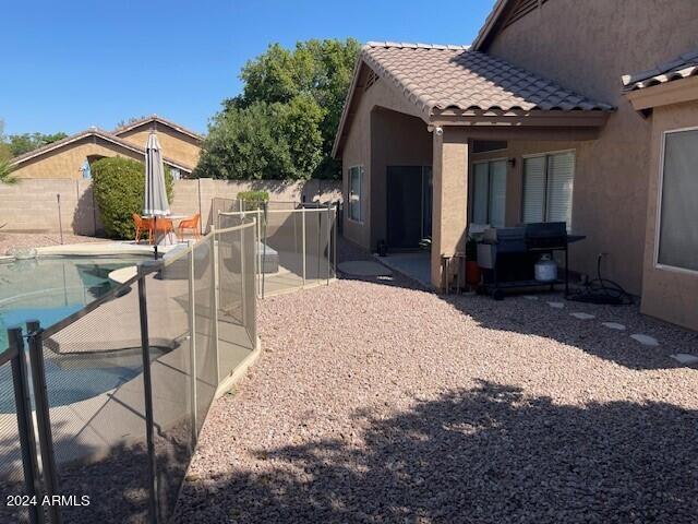 Building Photo - 722 W Canary Way