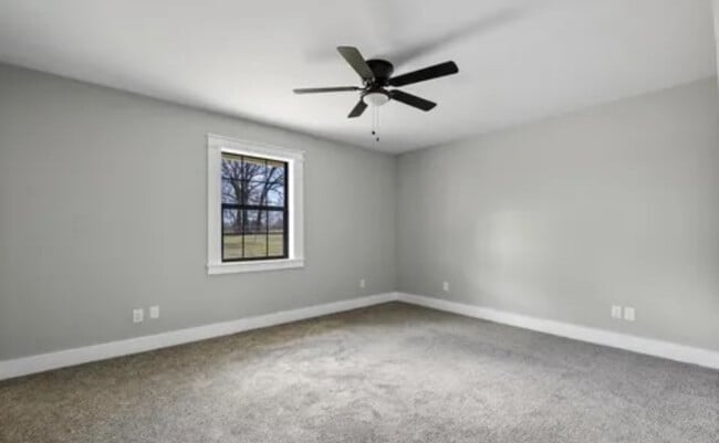 Building Photo - 10530 County Rd 1265