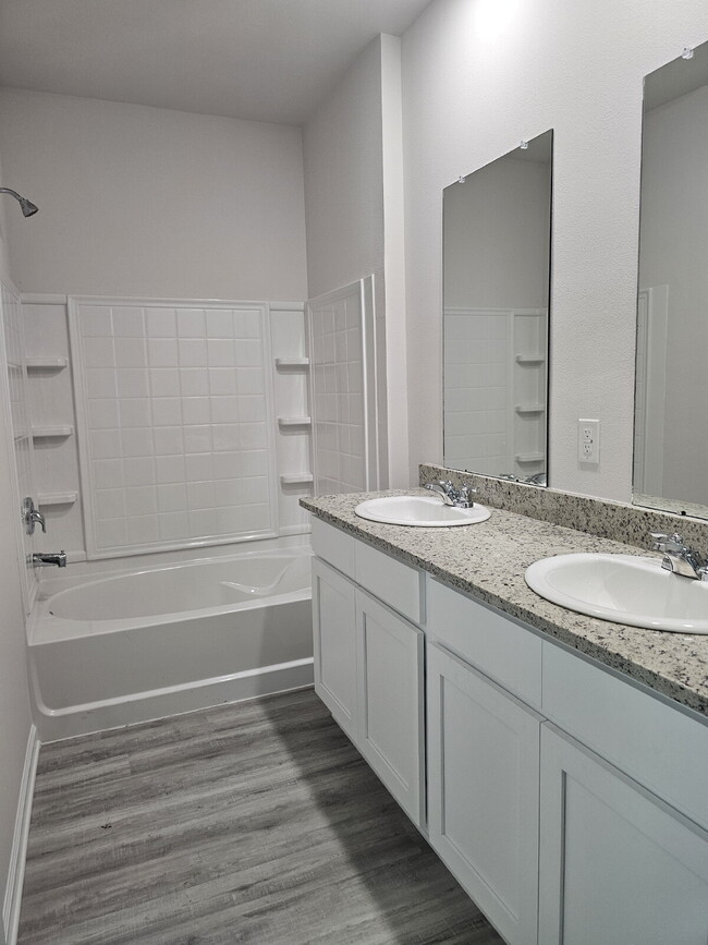 Building Photo - "New Construction 4-Bed Gem on Renova Driv...