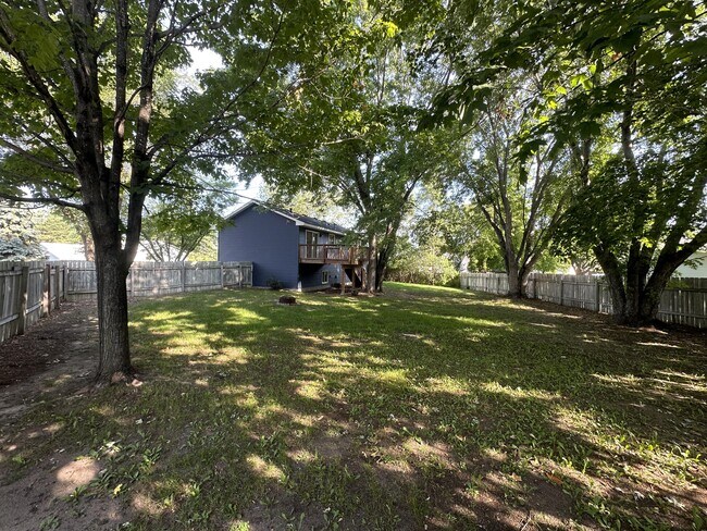 Building Photo - 3700 Bryant Cir