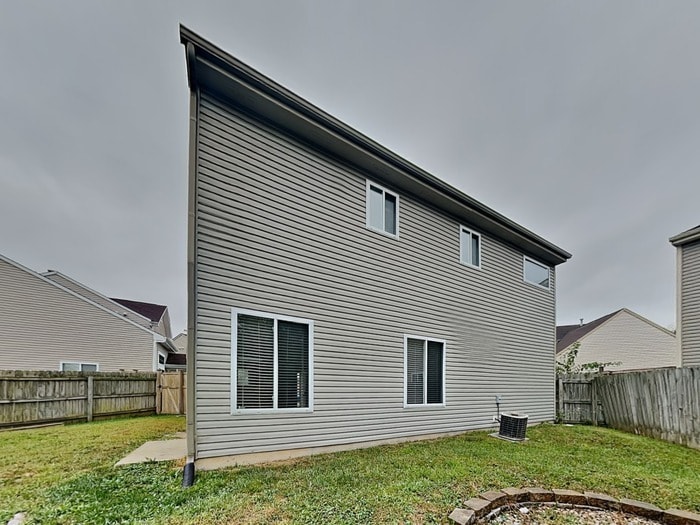 Building Photo - 2493 Grand Fir Dr