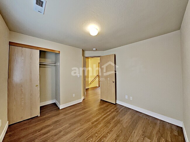 Building Photo - 16989 SW Cashew Way