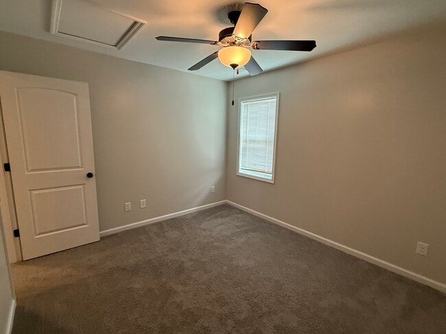 Building Photo - 308 E Franck St