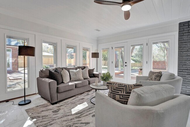 Building Photo - 4679 Walnut Grove Rd