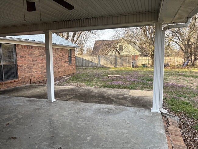 Building Photo - 375 Plum Tree Cir