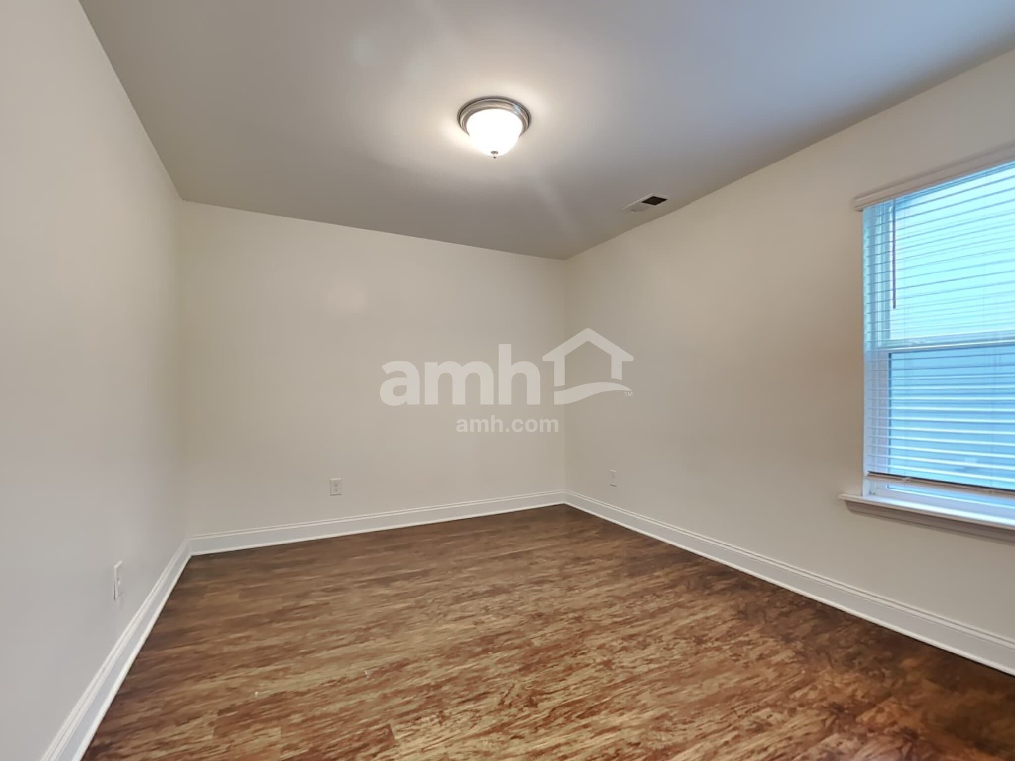 Building Photo - 174 Makenna Dr