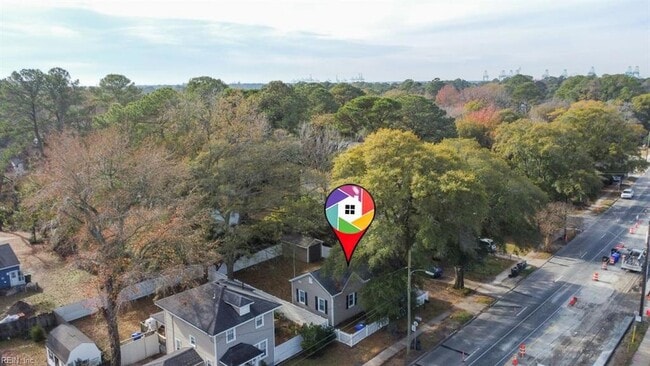 Building Photo - 1325 W Little Creek Rd