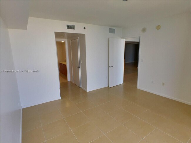 Building Photo - 50 Biscayne Blvd
