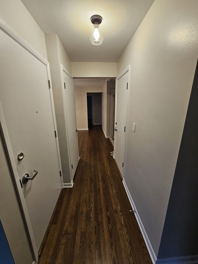 Building Photo - 8212 W Walsh Ln