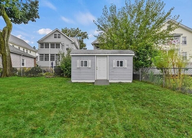 Building Photo - 358-360-360 Arlington St