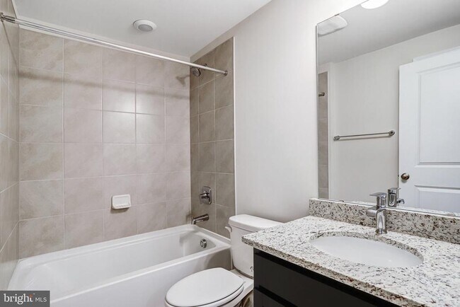 Building Photo - 404 Constellation Ln