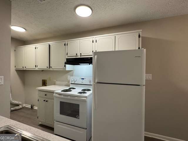 Building Photo - 662 Bellemeade Dr SW
