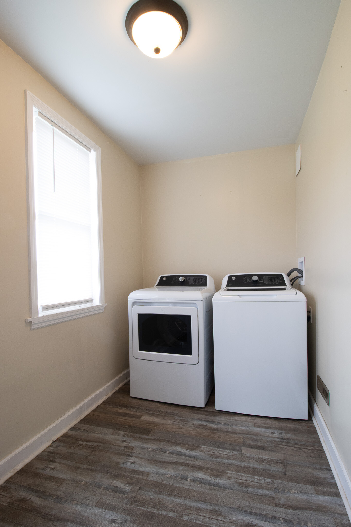 Building Photo - 795 Blaze Rd