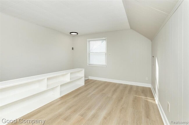 Building Photo - 1197 Catalpa Dr