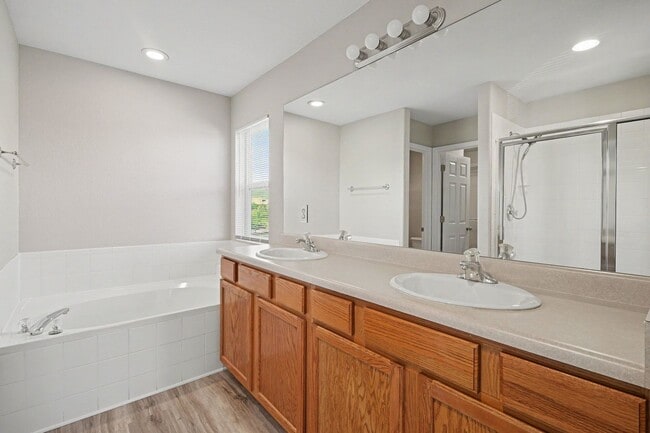 Building Photo - 3624 Venice Grove
