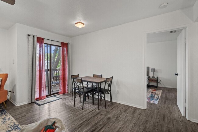 Building Photo - 4500 E Oltorf St