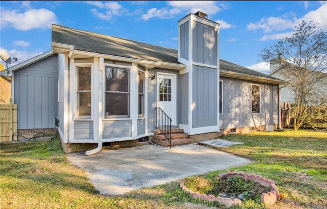 Building Photo - 1332 Oak Knolls Dr