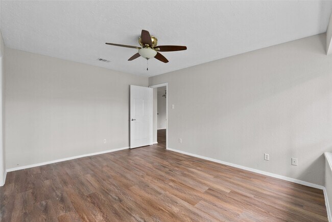 Building Photo - 2819 Sugar Wood Dr
