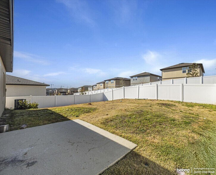 Building Photo - 2225 Crossbow St