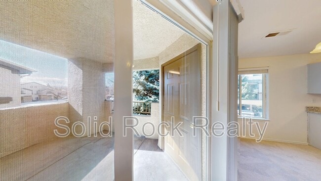 Building Photo - 3975 Riviera Grove