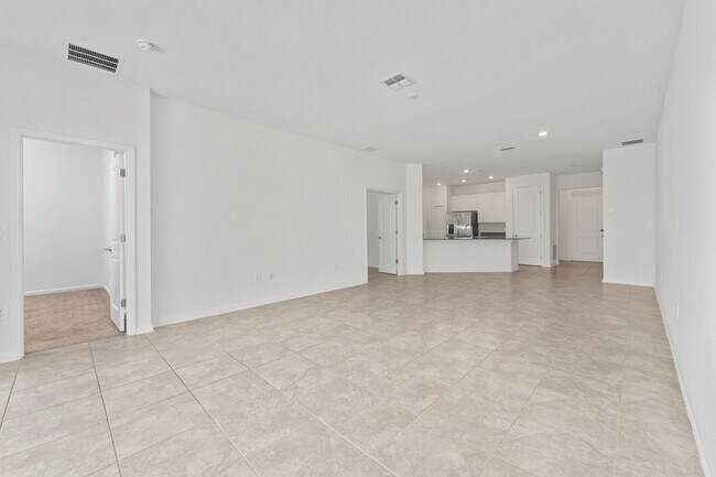 Building Photo - 860 Daring Dr