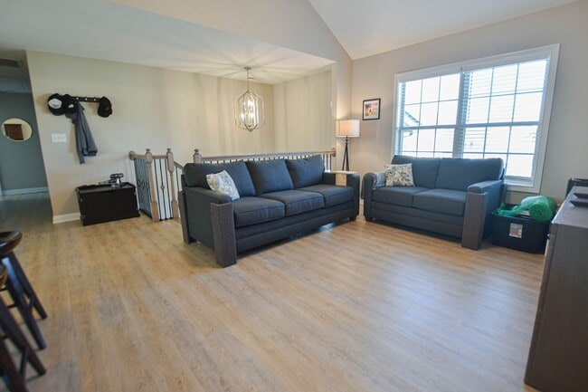 Building Photo - Pet Friendly Four Bedroom with Basement!