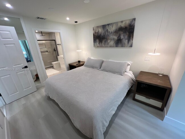 Building Photo - 503 Jackson Ave