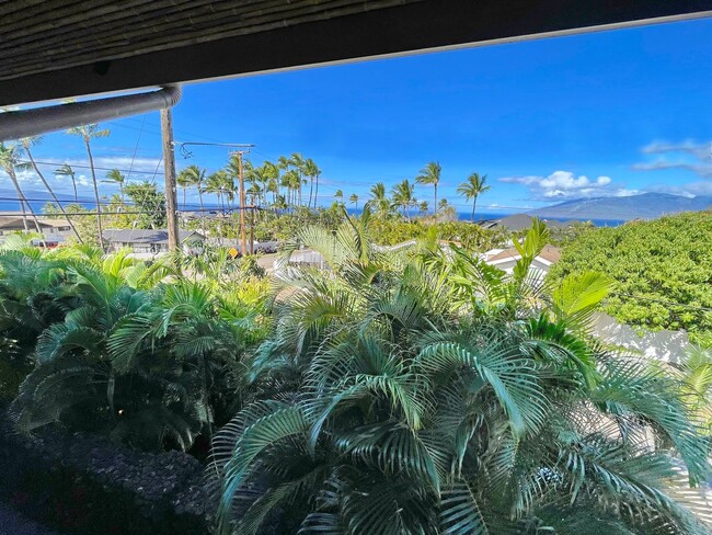 Building Photo - Magical Maui Meadows Tropical Resort Style...