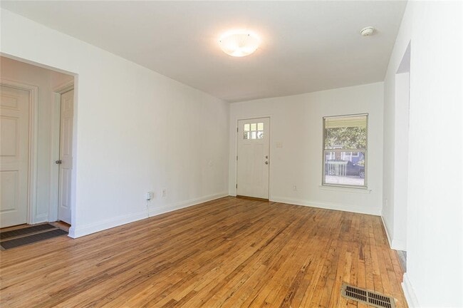 Building Photo - 2946 Pannell St