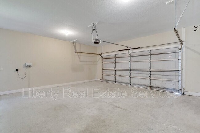Building Photo - 40 Downie Ct
