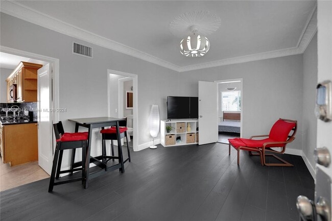 Building Photo - 846 Jefferson Ave