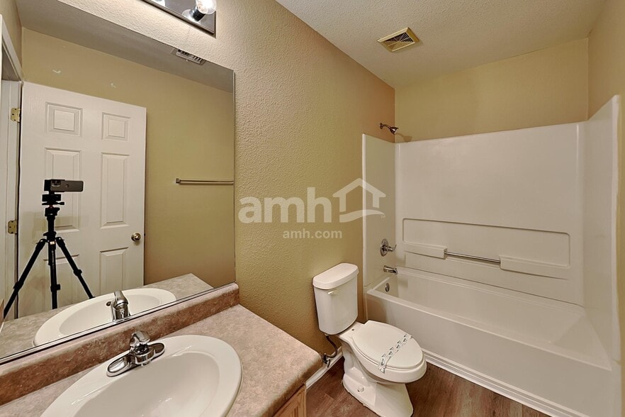 Building Photo - 360 E Atlas Cedar Pl