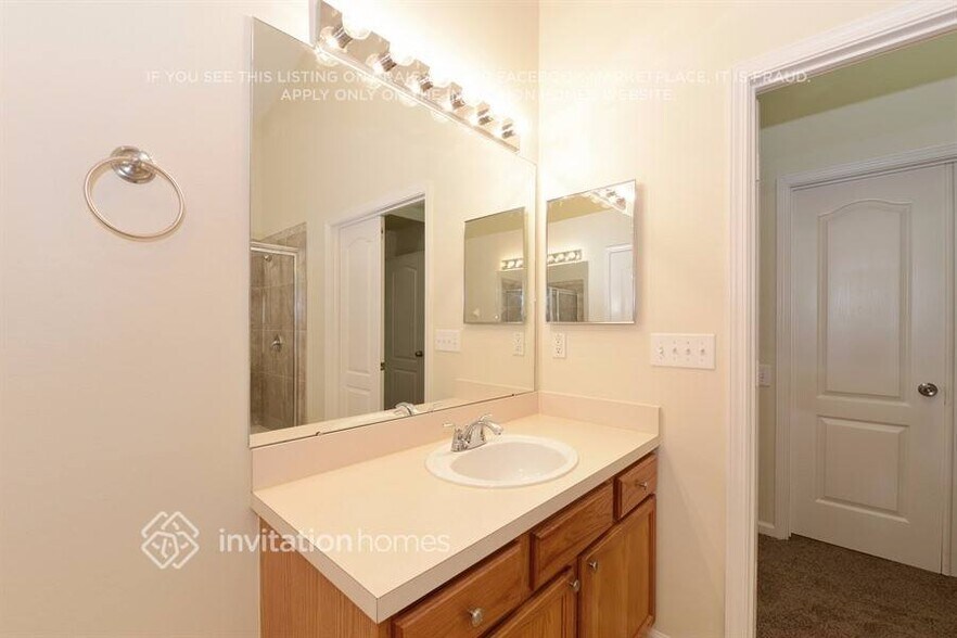 Building Photo - 5850 War Admiral Dr