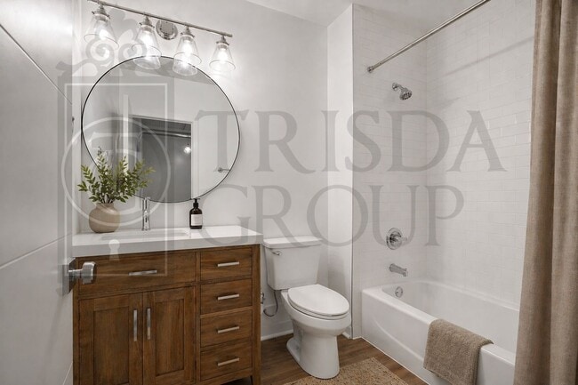Building Photo - Apt 4 Avail July 18th!  Unique 2 BR, 2 BATH Apt in the HEART of Mt Washington!  3 Off Street Park...