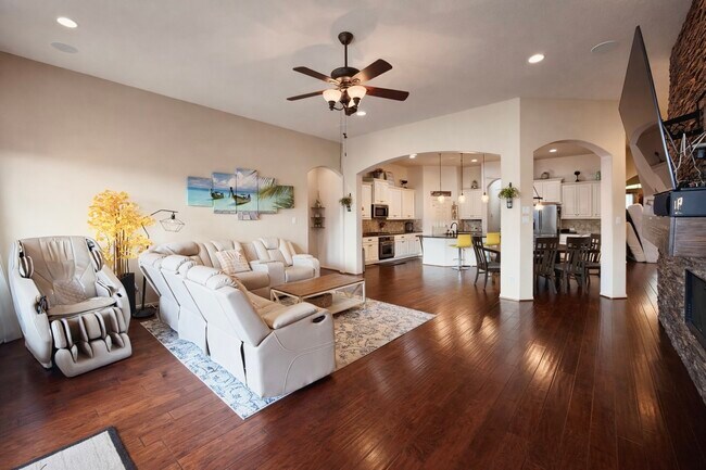 Building Photo - 29011 Powder Ridge Dr