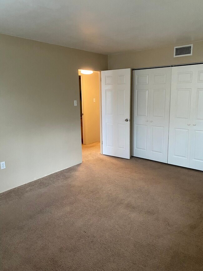 Building Photo - 203 Coraopolis Rd