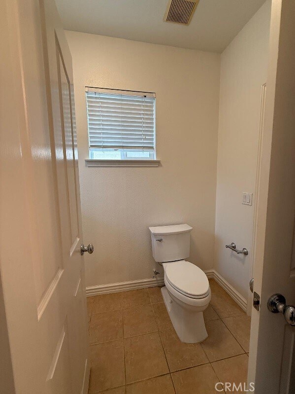 Building Photo - 27761 Daisyfield Dr