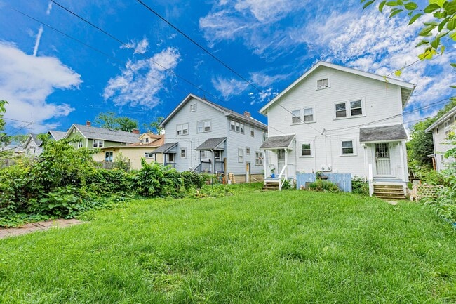 Building Photo - 174 W Weber Rd