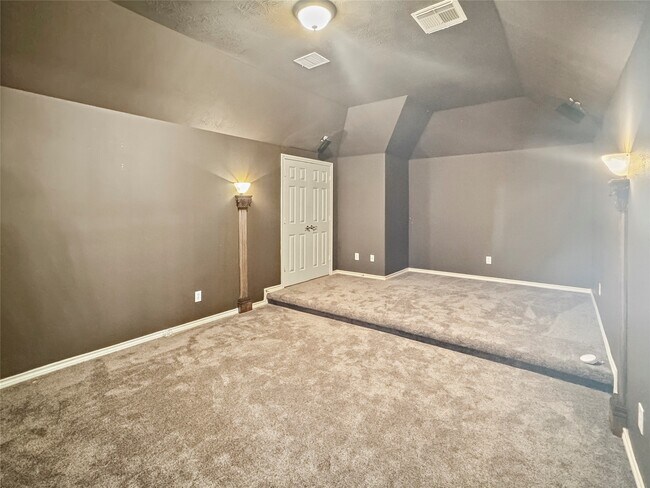 Building Photo - 25619 Canyon Crossing Dr