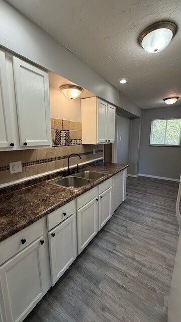 Building Photo - 5556 Culver St