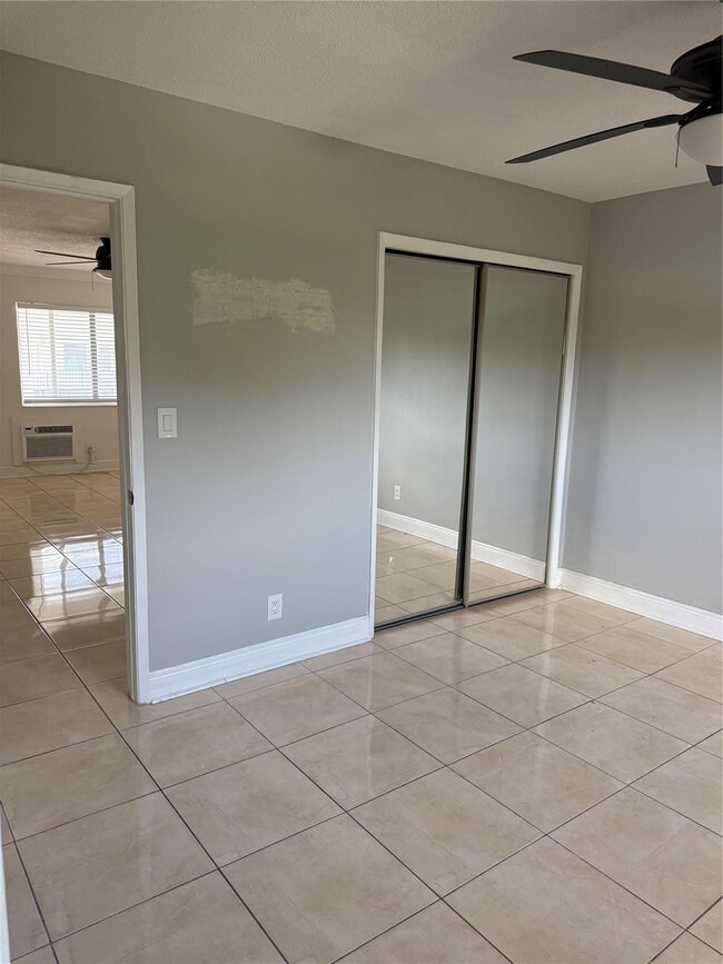 Building Photo - 1818 E Oakland Park Blvd