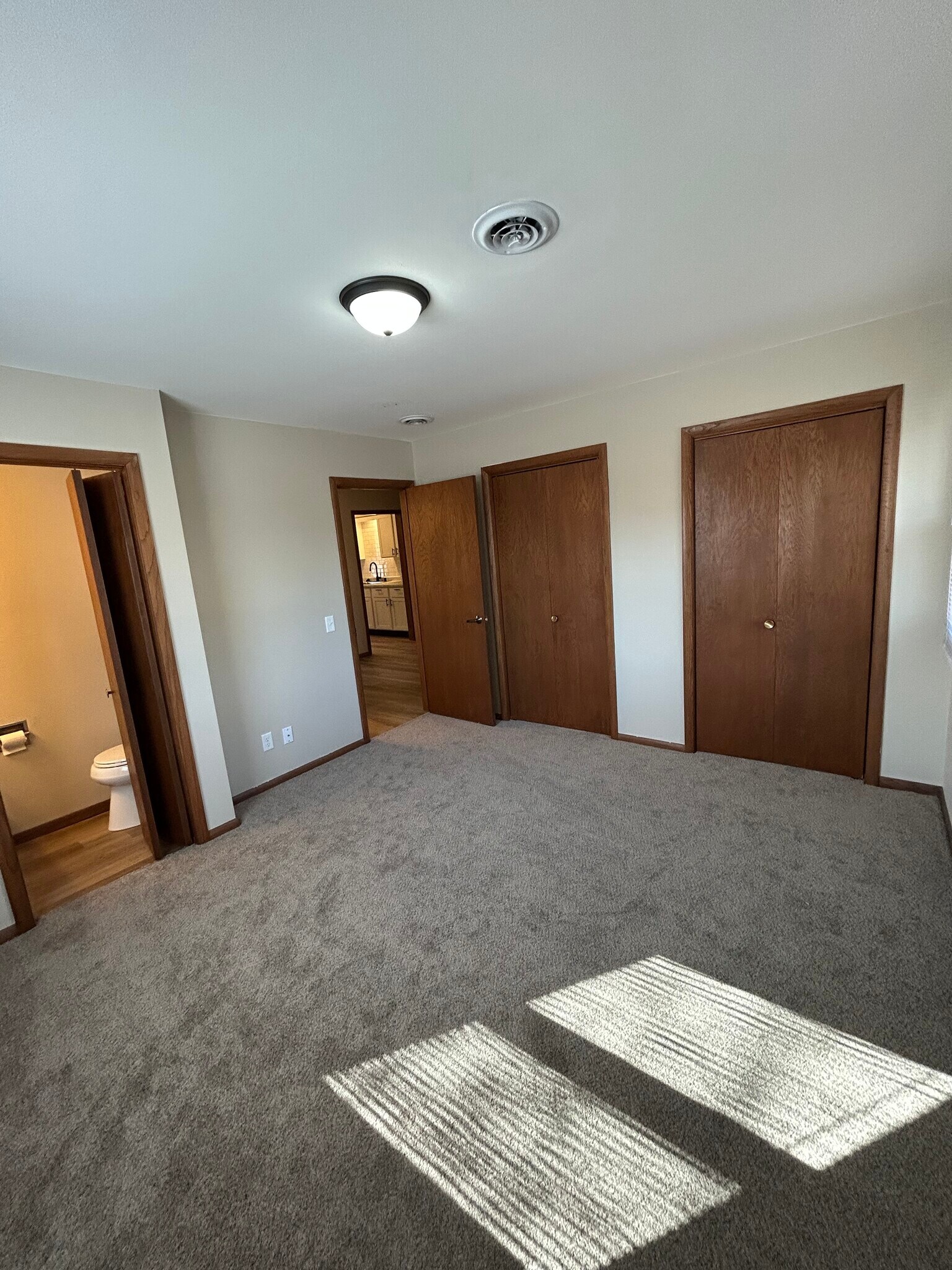 Building Photo - 2917 Todd Dr