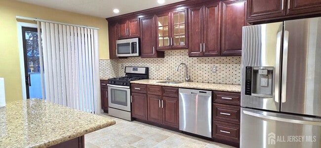 Building Photo - 44 Azalea Ct